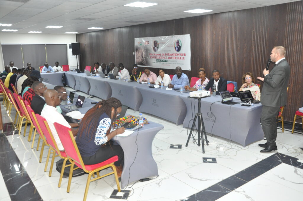 200 professionnels des médias outillés à l’Intelligence Artificielle (IA) à Abidjan par le CONIIA et l’UNJCI