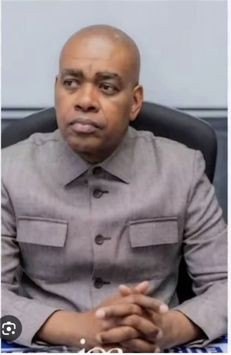 177818